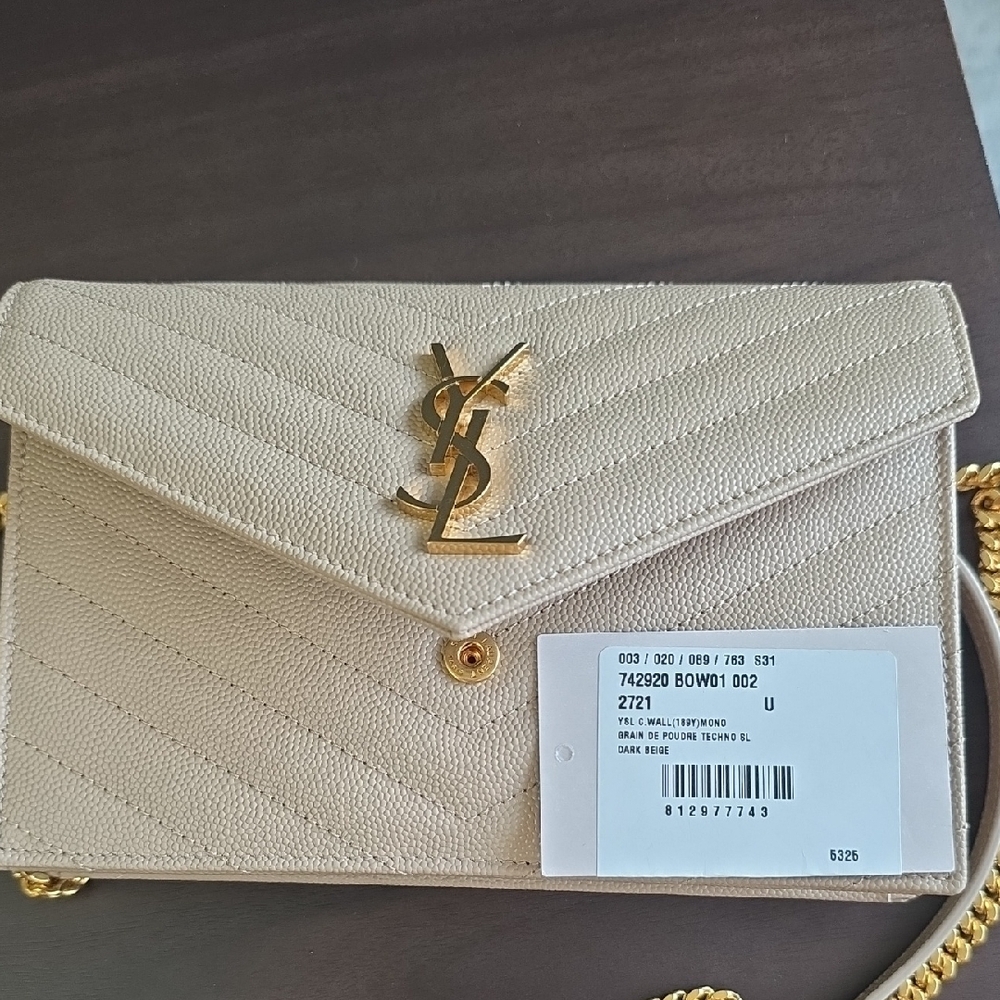 Yves Saint Laurent Cream Quilted Crossbody with Gold Chain - Picture 12 of 16
